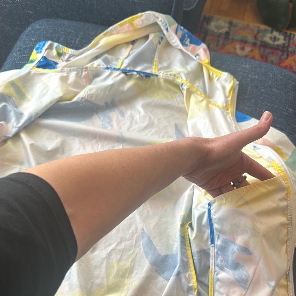 NWOT The North Face Colorful Windwall Shell Jacket - Picture 7 of 7